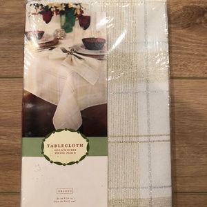 Tablecloth